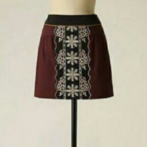 ANTHROPOLOGIE Skirt Sz 6 Floreat Eugenia Burgundy Black Embroidered Mini Skirt